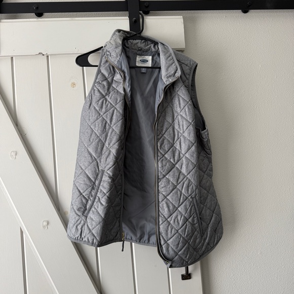 Old Navy Jackets & Blazers - Old Navy Gray Quilted Vest